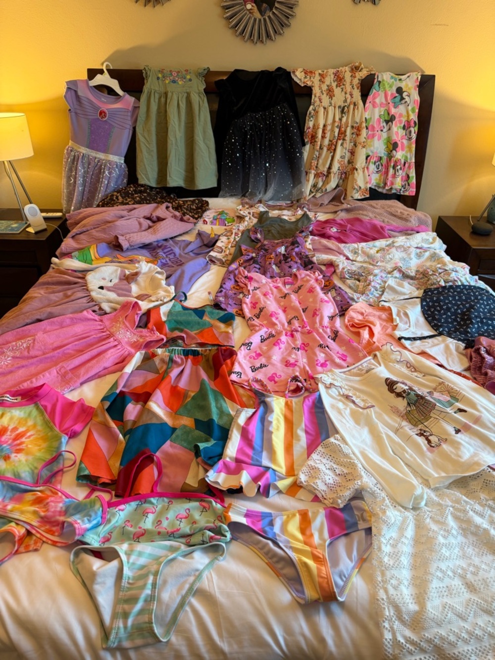 EUC GIRLS 5T-6 CLOTHING LOT ! Various brands styles and seasons !